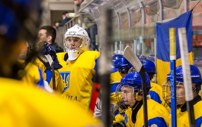 Хоккейная сборная Украины поехала на сборы перед ЧМ-2023: кто в составе команды