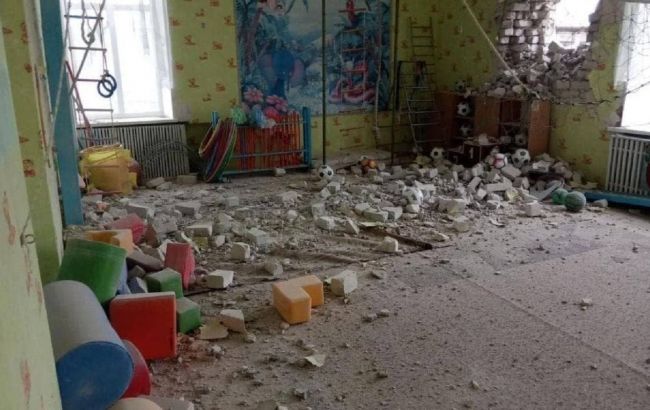 Обстрел детсада и школы на Донбассе. СБУ открыла дело