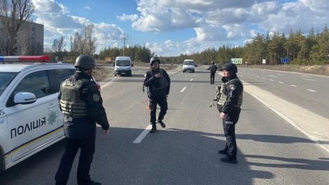 В Луганской области после обстрелов перекрыли дороги на Счастье