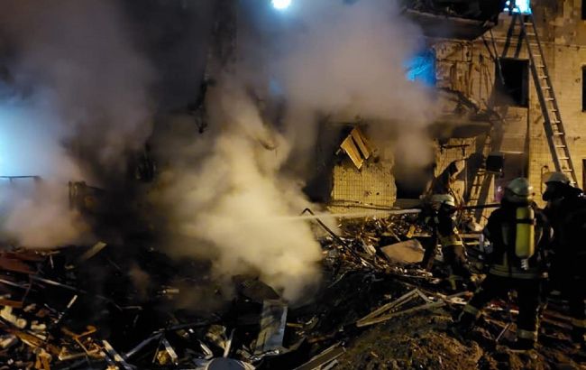 Обстрел Киева. На Позняках возросло число пострадавших из-за пожара