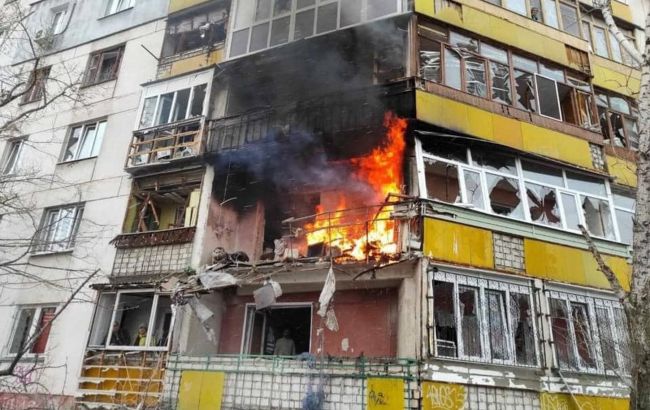 Обстрелы городов Луганской области: разрушены десятки жилых домов, есть погибшие и раненые