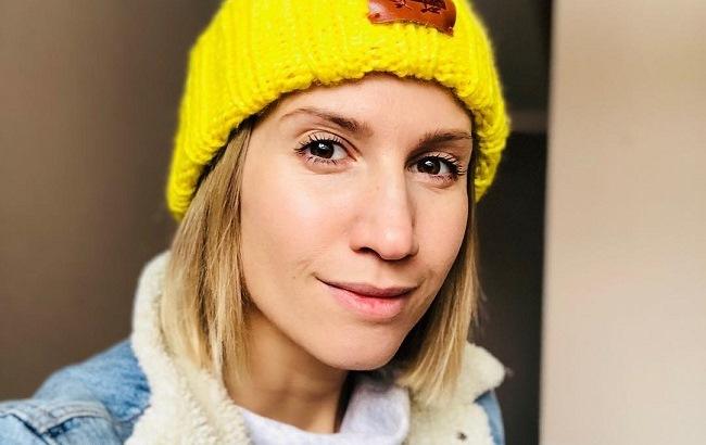 "Ощущаешь свое тело": фитнес-тренер Анита Луценко показала эффективный комплекс растяжек (видео)