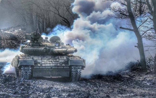Украинские танкисты показали, как отбивают наступление противника (видео)