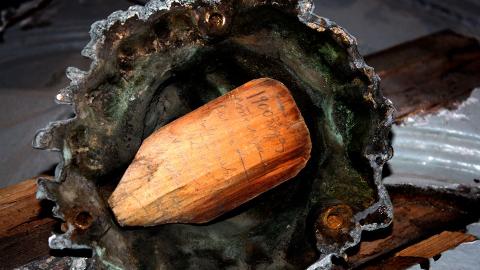 "SMS з минулого": в українському музеї знайшли дерев'яну "записку"