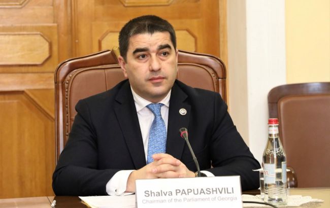 Спикер парламента Грузии решил приехать в Украину. Он называл приглашение Стефанчука неуместным