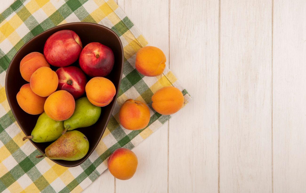 Как правильно хранить фрукты: в холодильнике или на столе