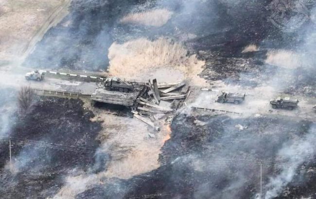 Сили спецоперацій підірвали міст з російською технікою під Ізюмом