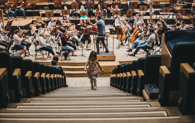 Впервые с начала войны. Киевский симфонический оркестр начал уникальное турне по Европе