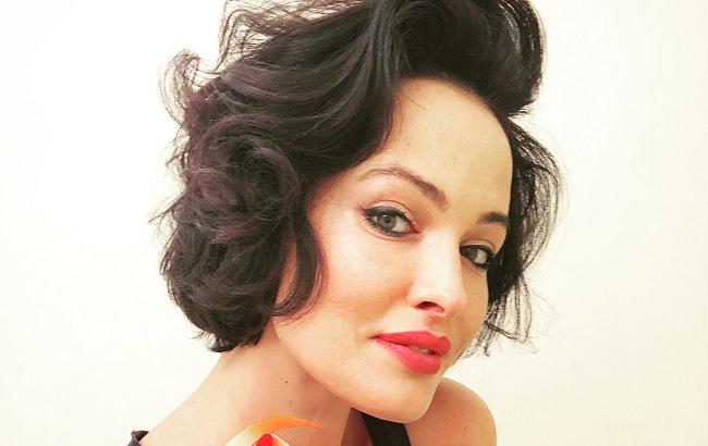 Даша Астафьева призналась в любви Киеву в чувственной ретро-фотосъемке