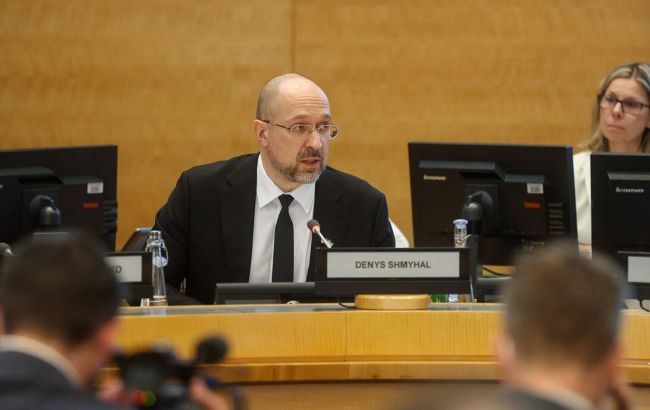Відбудова України коштуватиме щонайменше 600 млрд доларів, - Шмигаль