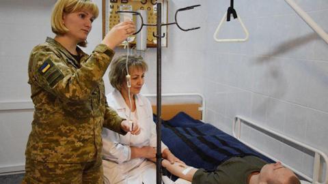 На Донбасі поранено українського військового, - ООС