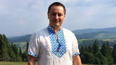 У двір нардепа кинули "коктейль Молотова"