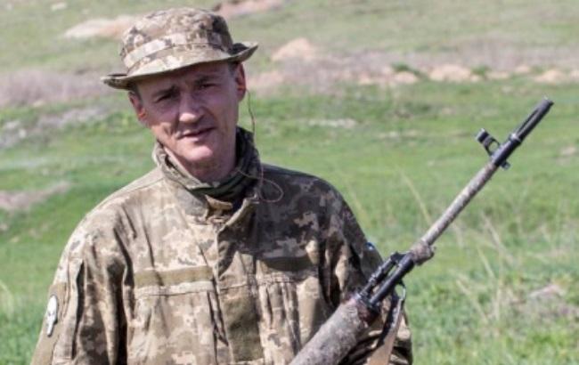 "Он сознательно шел на жертву": в Харькове похоронили снайпера батальона "Айдар" (фото)