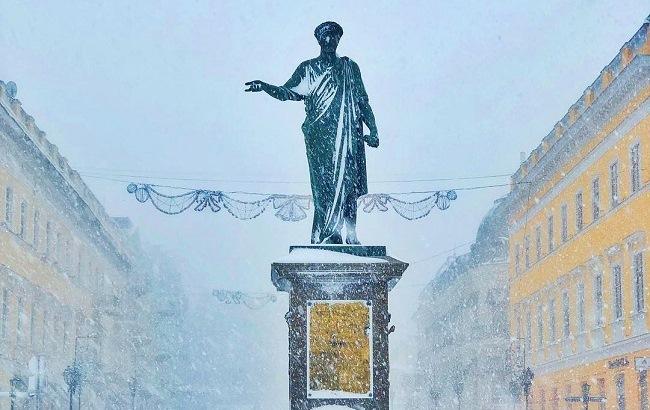 "Так, у нас така весна": одесити з гумором зустріли сніговий "колапс"