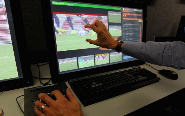 Українські арбітри отримали матеріали щодо використання відеоповторів