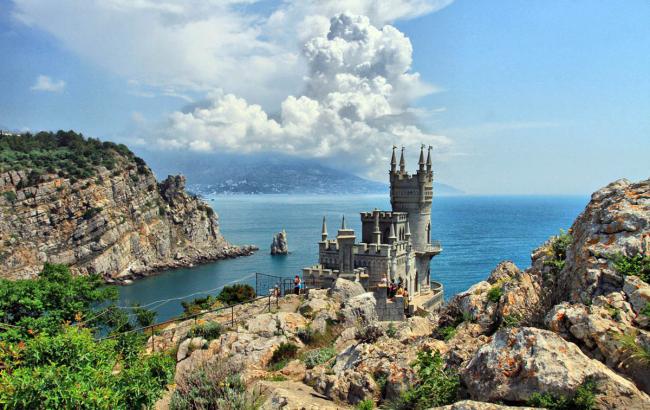 Усі перевезення з окупованого Донбасу до Криму є нелегальними, - МІУ