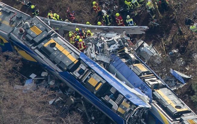 Аварія в Німеччині: поліція з'ясовує причину відхилення поїздів від розкладу