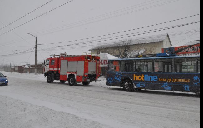 Негода в Києві: введено оперативне положення на маршрутах громадського транспорту