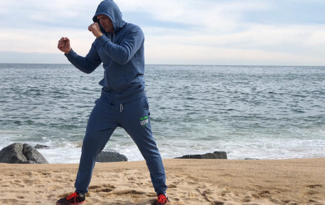 Усик продовжує підготовку до поєдинку проти Беллью