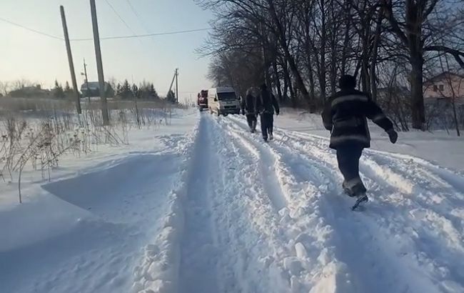 Непогода в Украине: обесточенными остаются 5 населенных пунктов