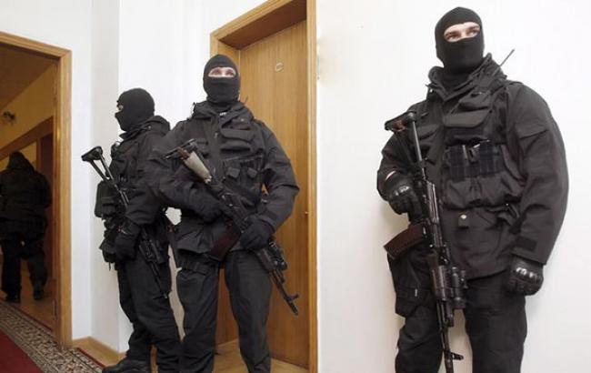 Міліція не виявила вибухівку в будівлі Харківської ОДА
