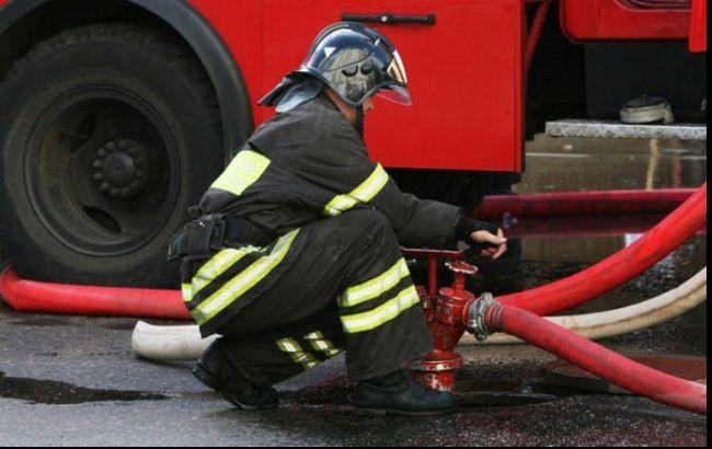 В Чернігові внаслідок масштабної пожежі нв складі загинув робітник