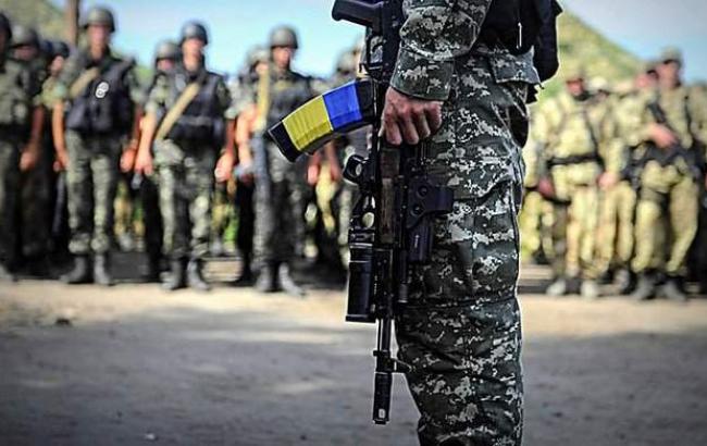 У Львівській області засудили військовослужбовця за викрадення зброї