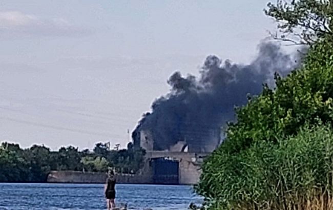 У Новій Каховці прогриміли вибухи, зафіксовано приліт