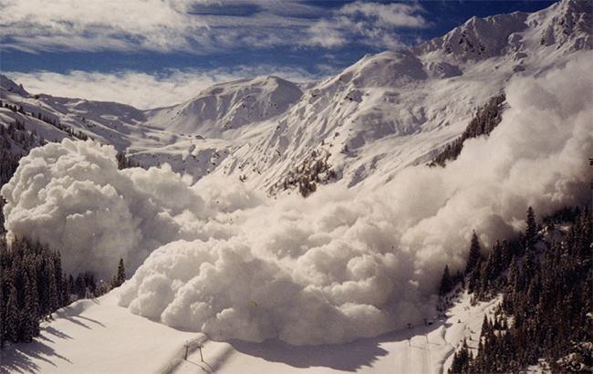 Синоптики попереджають про лавинну небезпеку в Карпатах 29-30 березня
