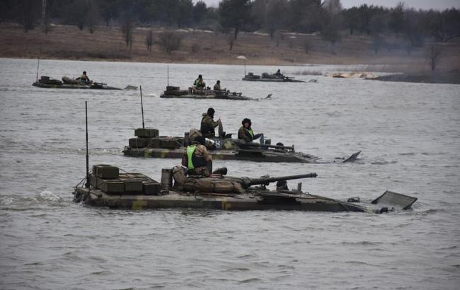 "Ворог буде знищений": в мережі показали видовищні навчання українських танкістів