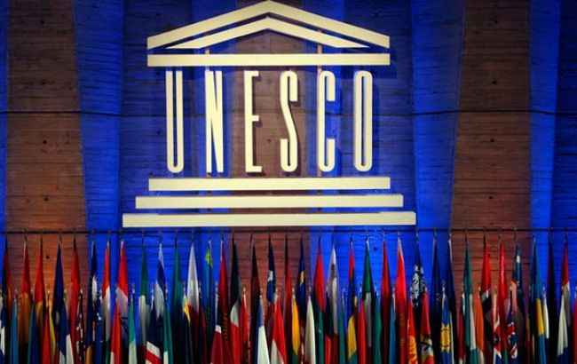 ЮНЕСКО заявляє про наявність сексизму в шкільних підручниках