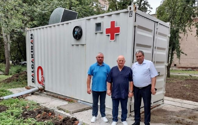 Сколько в больницах Украины установлено кислородных станций: в Минздрав дали ответ