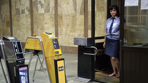 В Киеве закрыли уже три станции метро из-за дебатов