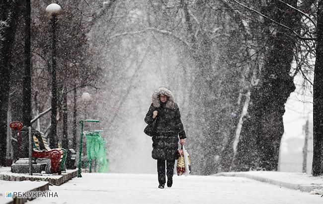 Погода на сьогодні: в Україні місцями сніг, температура до +9