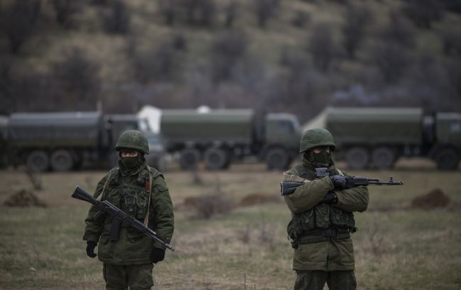 Оккупанты начали строить защитные сооружения в глубине Крыма