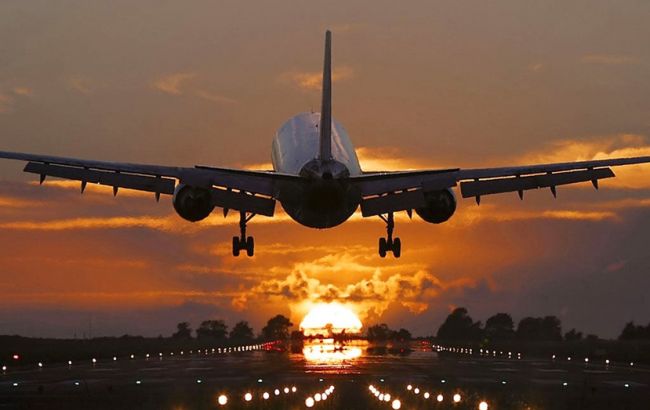 Літак Берлін-Хургада екстрено сів через загрозу вибуху