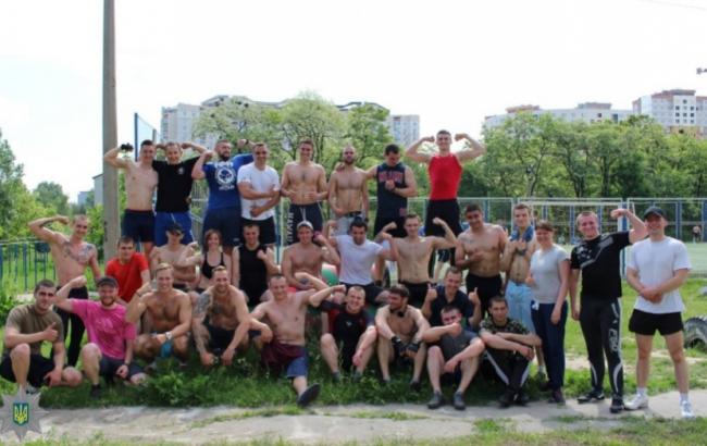Тест на выносливость: киевские полицейские прошли "героические тренировки"