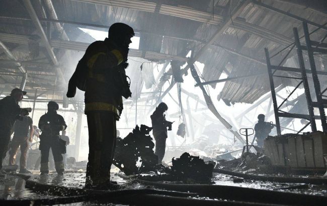 Росіяни обстріляли друкарню Vivat у Харкові (фото)