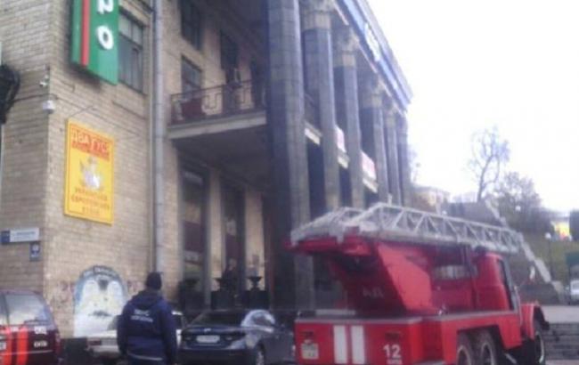 У Києві на Хрещатику сталася пожежа, евакуйовано 200 осіб