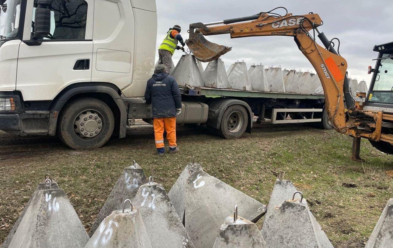 オデッサ地域に強化とドラゴンの歯が設置されています – 写真
