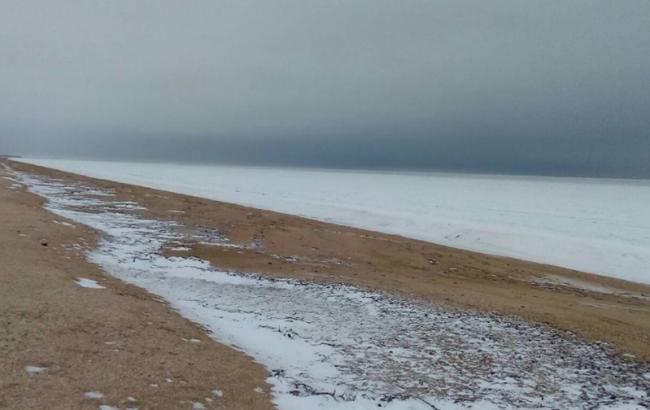 У Херсонській області замерзло Азовське море (вражаючі фото)