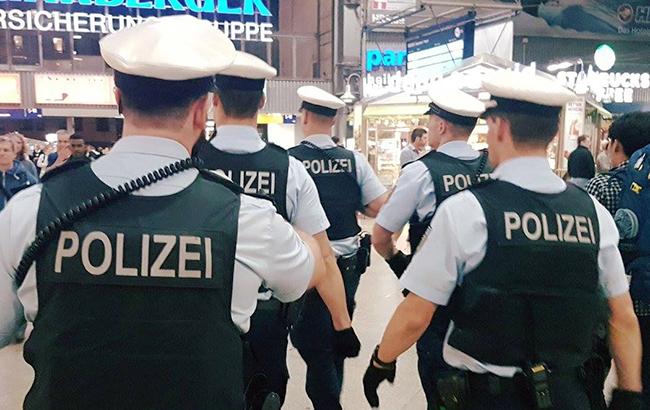Полиция Германии провела спецоперацию в лагере для беженцев