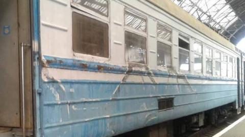 Вагони-"скотовозки": львів'яни обурені станом електричок