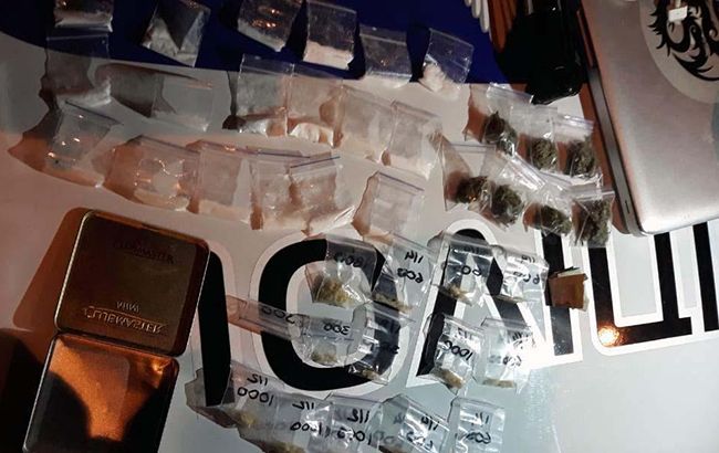 У Києві поліція затримала росіянина з розфасованими наркотиками