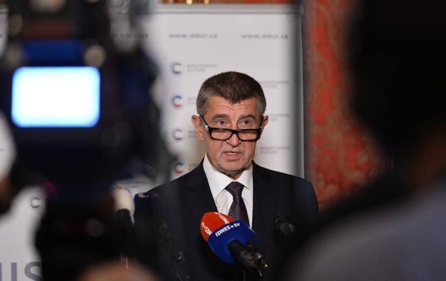 В Чехии около тысячи активистов требуют отставки премьер-министра