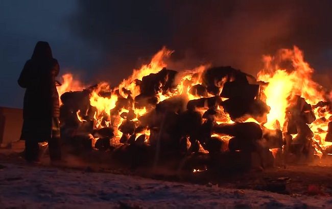 Россия, 21 век: для "укрепления" государства сожгли пять верблюдов (видео)