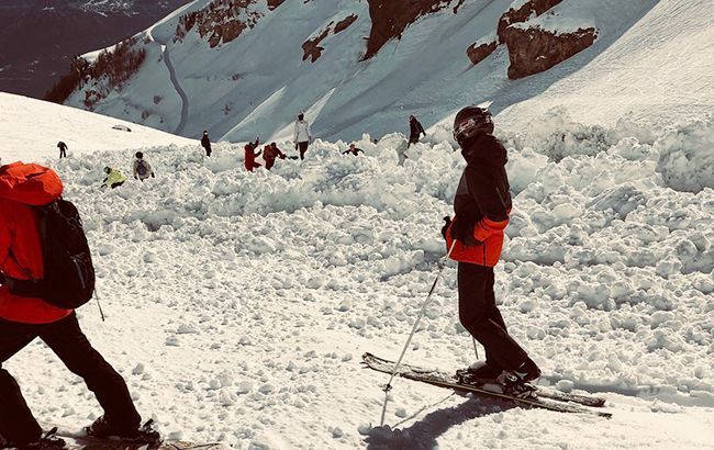 В Швейцарії лавина накрила групу лижників, є загиблі