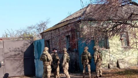 В Харькове обезвредили мужчину, угрожавшего полицейским гранатой