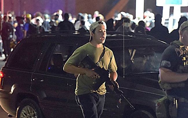 Присяжные оправдали подростка, застрелившего двух человек во время беспорядков в США