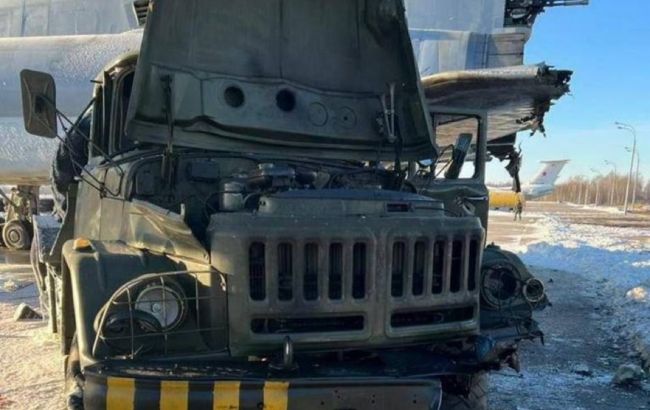 Взрывы на аэродромах - один из стратегических провалов России в войне, - британская разведка